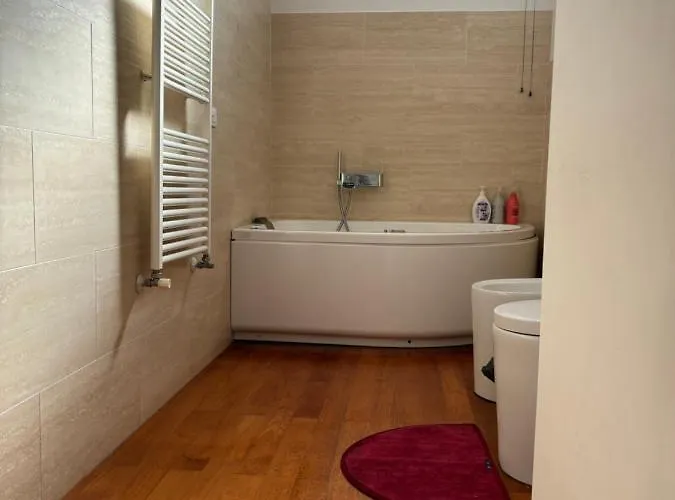 Alloggio Dechirico Лечче